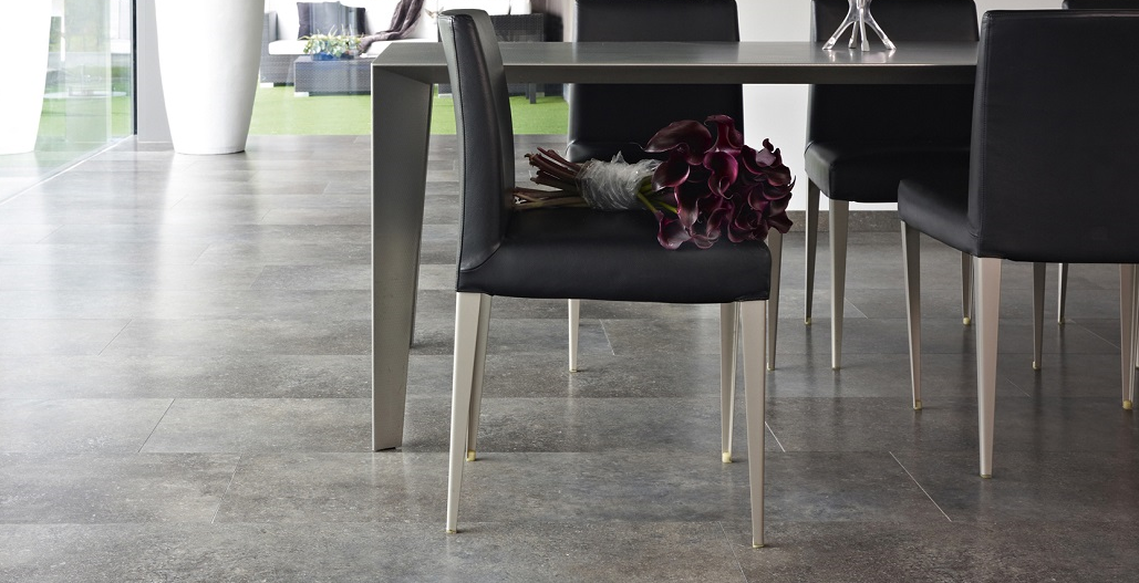 Какой ламинат под камень купить - разбираем "по полочкам"