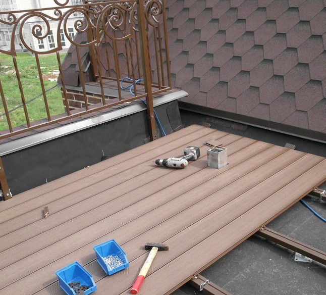 Технология крепления террасной доски к бетону