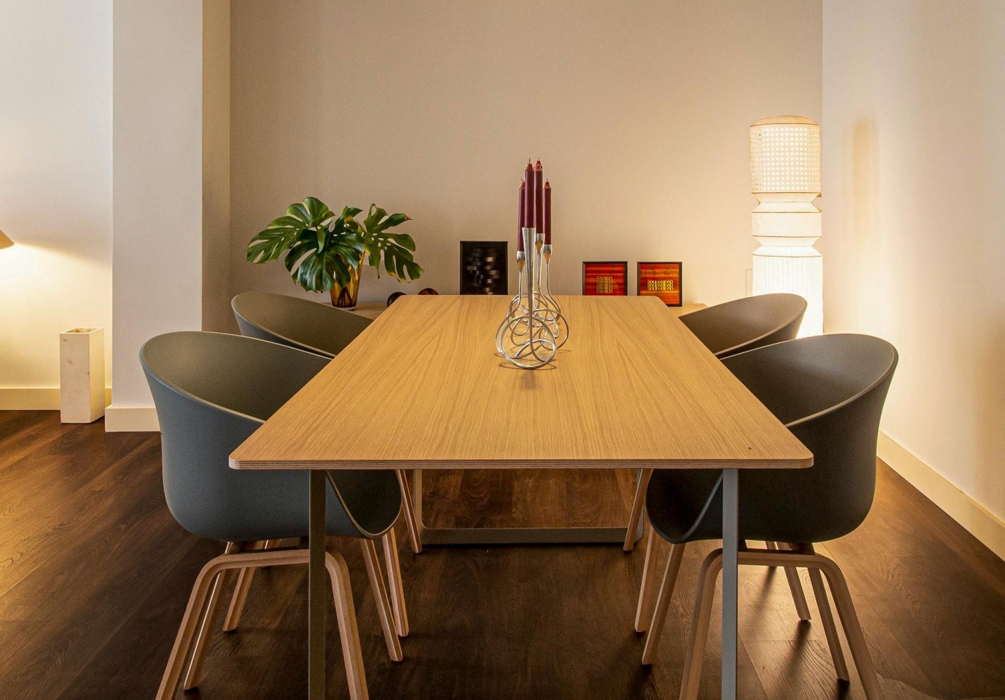 Ламинированное покрытие теплого медового оттенка