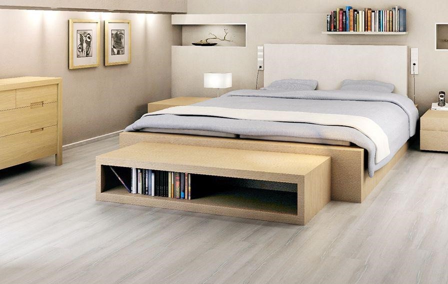 Напольное покрытие в светлой комнате с кроватью