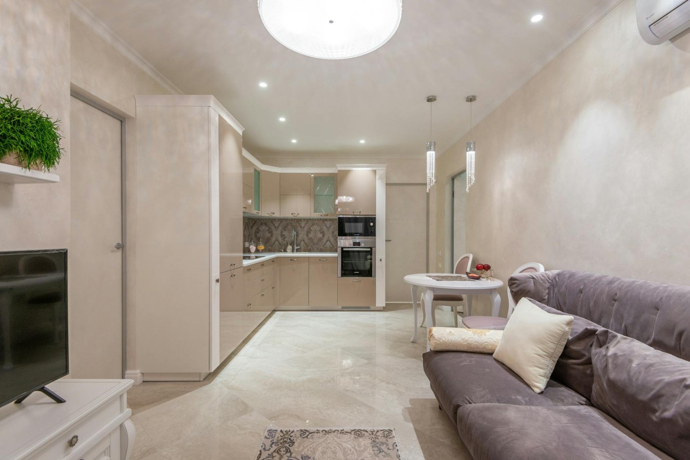 Плитка на полу