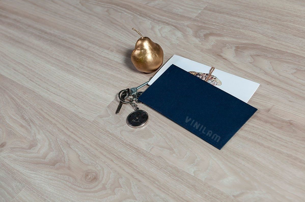 Виловый ламинат «Vnilam серия Vinilam Клик 4 мм» фото