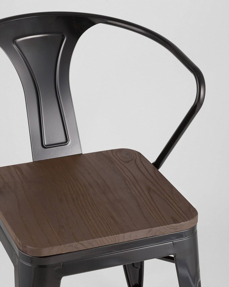 Стул TOLIX ARM WOOD черный глянцевый + темное дерево Стул TOLIX ARM WOOD черный глянцевый + темное дерево