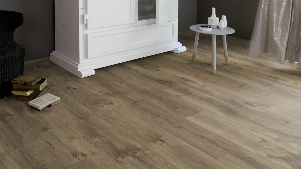 Ламинат Kaindl Дуб БАРК К4382 RЕ 1 - полосный