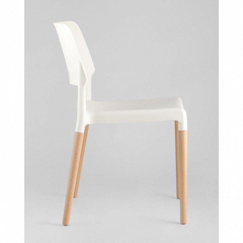 Стул BISTRO белый с деревянными ножками Стул BISTRO белый с деревянными ножками