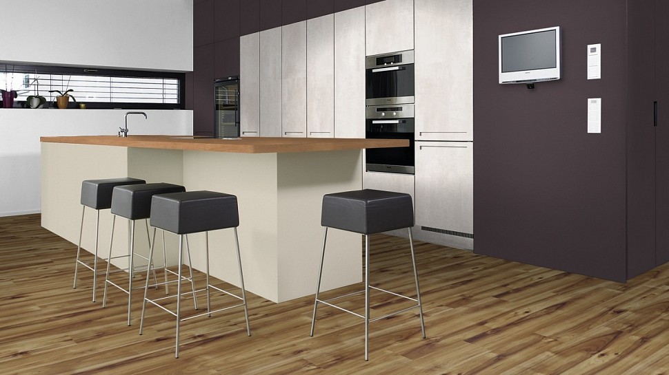 Ламинат Kaindl Хикори БРАВО Р80070 HG 1 - полосный Ламинат Kaindl Хикори БРАВО Р80070 HG 1 - полосный