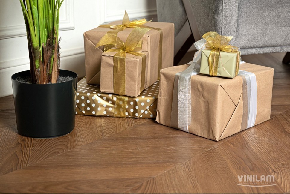 I1651102 Шеврон Плезир (2,86) клеевой