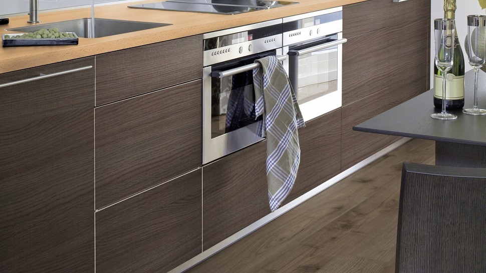 Ламинат Kaindl Орех САБО К4367 АV 1 - полосный