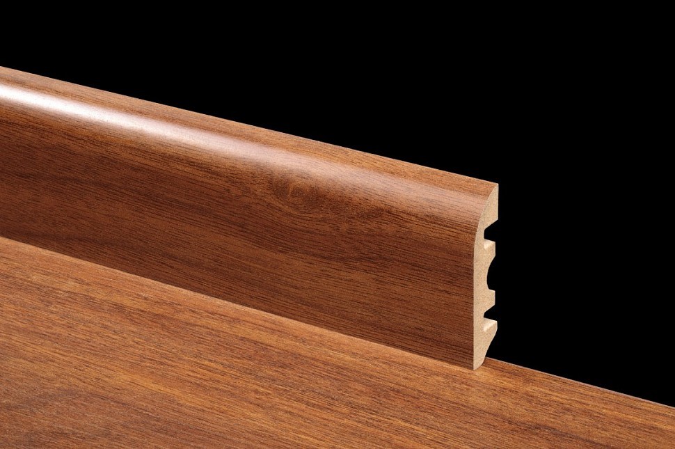 Плинтус для ламината Floorway: Американский орех HT-980 Плинтус для ламината Floorway: Американский орех HT-980