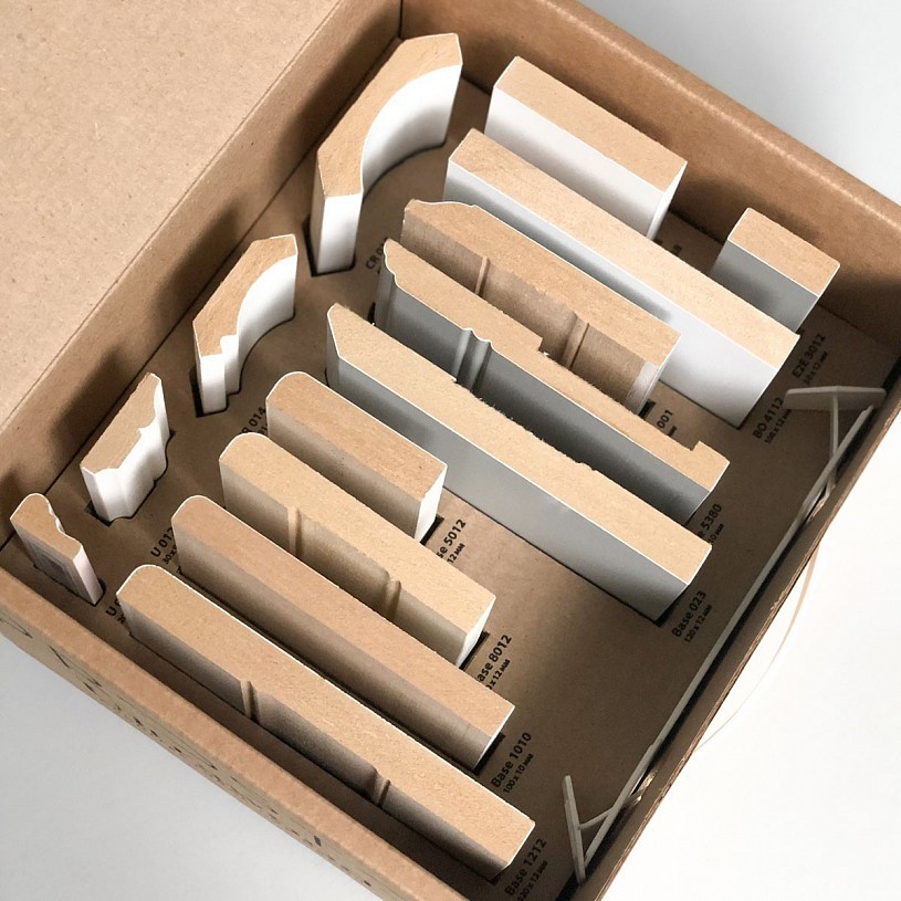 Шоу-кейс с образцами коллекции Prosto