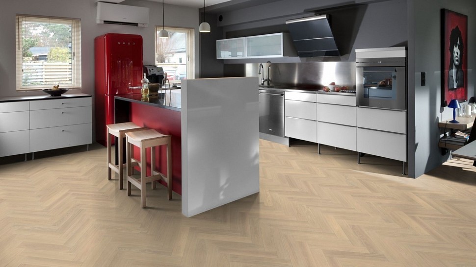 AB Белое масло (правая) White oil