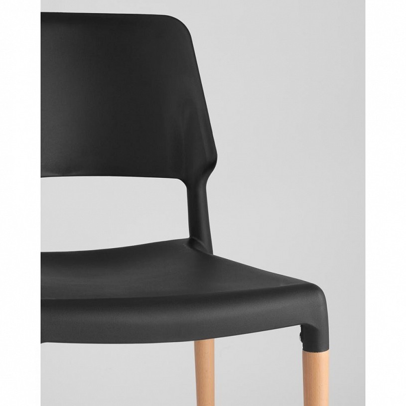 Стул BISTRO черный с деревянными ножками Стул BISTRO черный с деревянными ножками