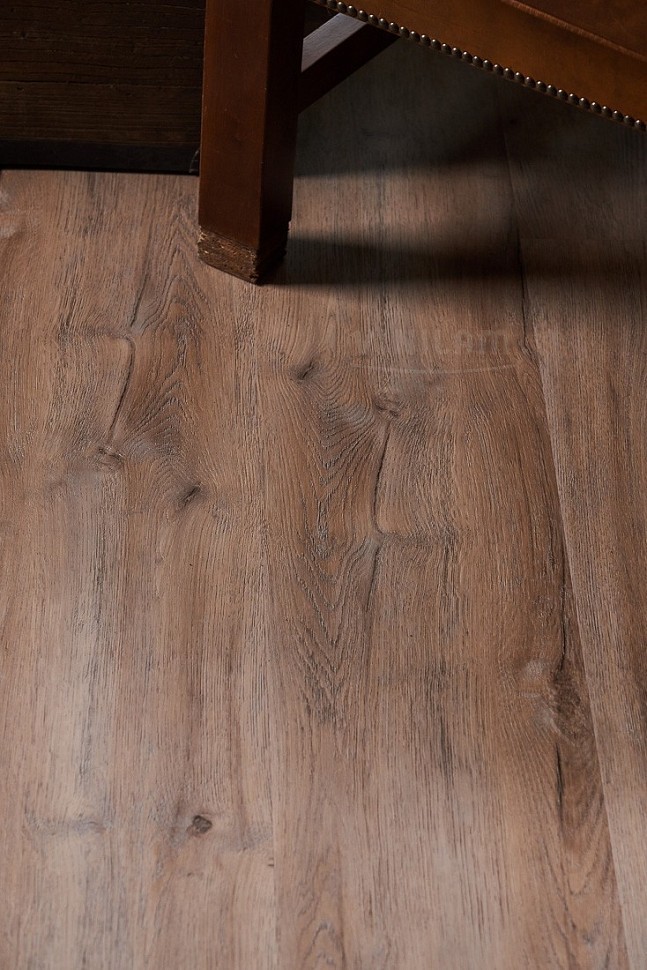 Виниловое покрытие Vinilam ДУБ ЖЕНЕВА 8870-EIR