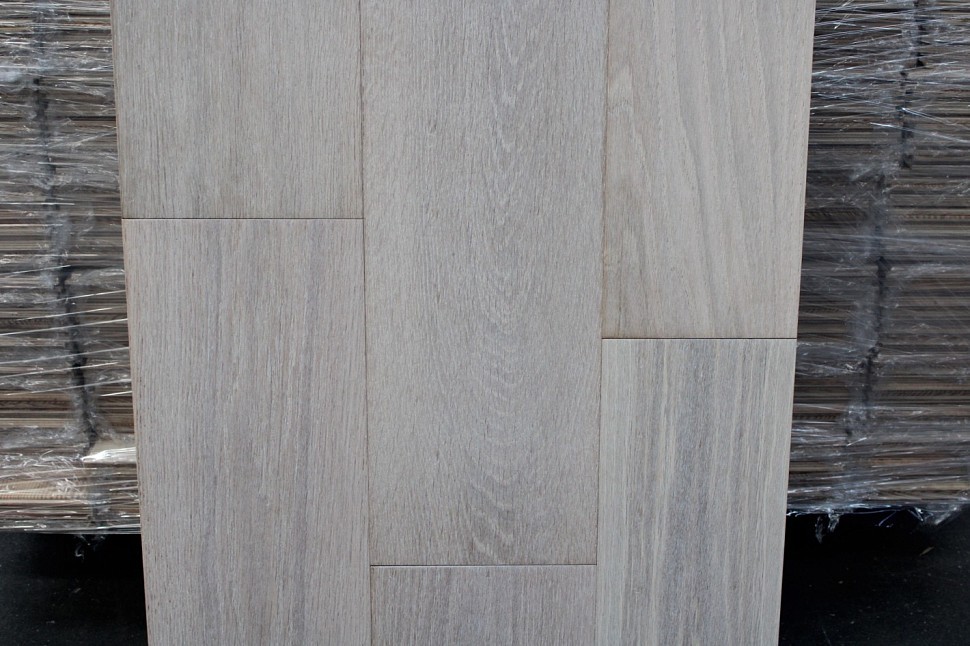 Инженерная доска Дуб TEJO 19/4х140 Инженерная доска Дуб TEJO 19/4х140