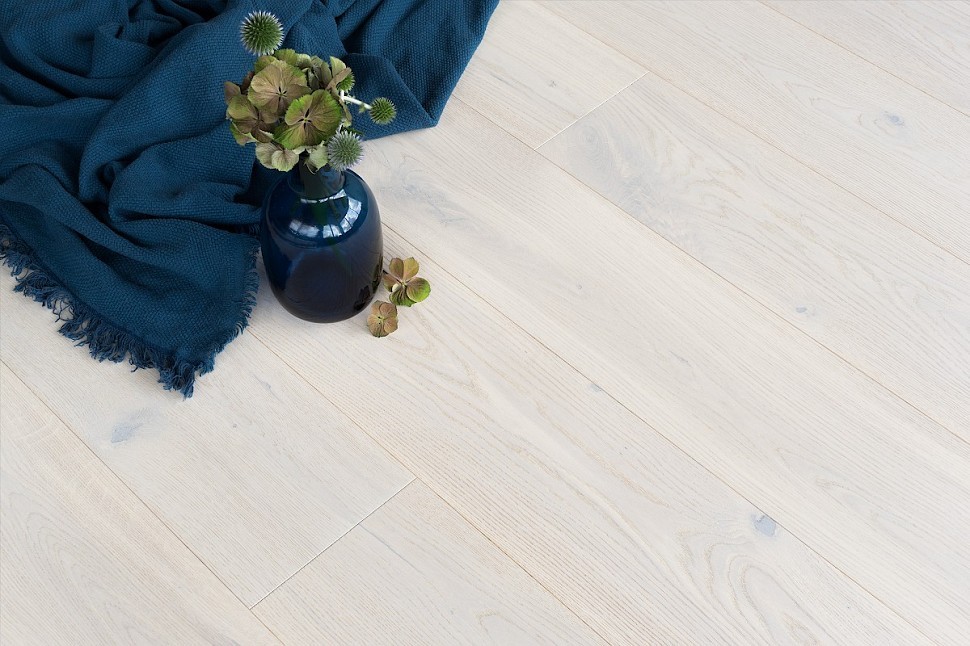 КРИСТАЛЬНО БЕЛЫЙ КРИСТАЛЬНО БЕЛЫЙ