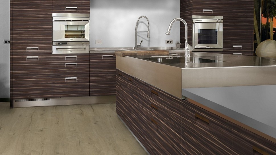 Ламинат Kaindl Дуб ВАЙЛД О270 HG 1 - полосный Ламинат Kaindl Дуб ВАЙЛД О270 HG 1 - полосный