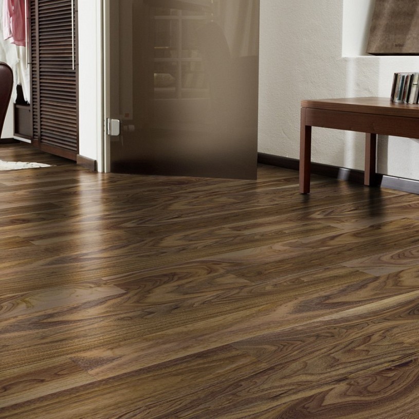 Ламинат Kaindl Орех ВИВА Р80120 HG 1 - полосный Ламинат Kaindl Орех ВИВА Р80120 HG 1 - полосный